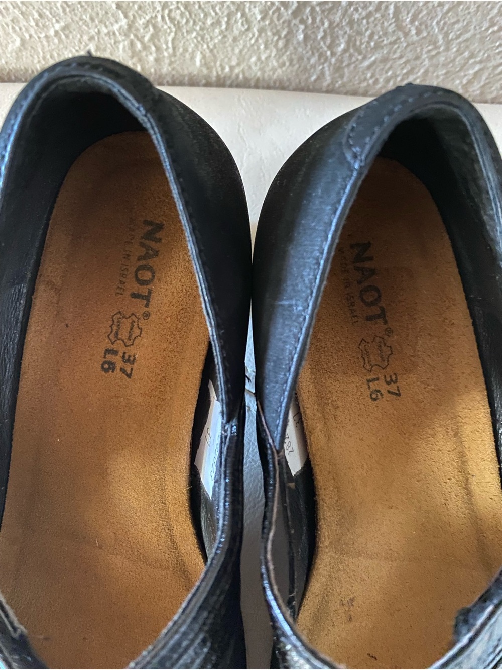 Naot Black Leather Mary Jane Heels with Pleated Strap Professional Office 37 - Picture 4 of 9